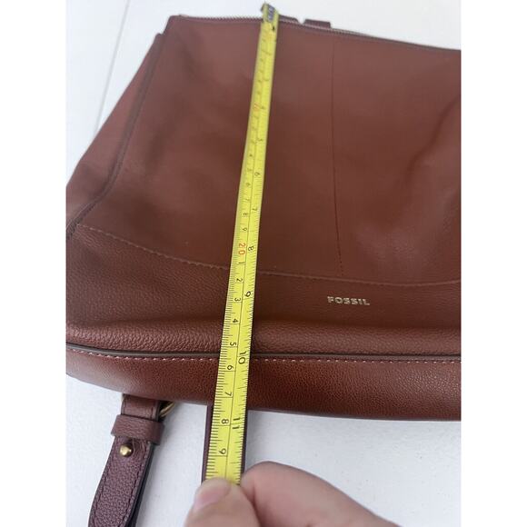 NWOT Fossil Elina Brown Leather Convertible Backpack ~ MSRP $250 - Picture 4 of 7